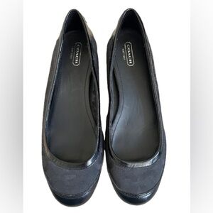 Coach Y2K Womens Black Logo Canvas and Patent Leather Ballet Flats
Size 8.5